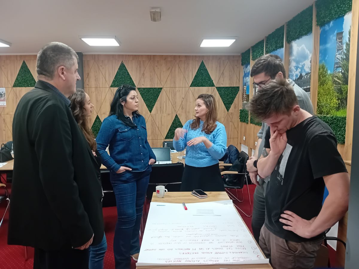 Back on Track - Podsticanje reintegracije mladih iz NEET grupa u ruralnim područjima u obrazovanje, osposobljavanje i na tržište rada, kroz povećanje osnovnih vještina, otpornosti i virtualne