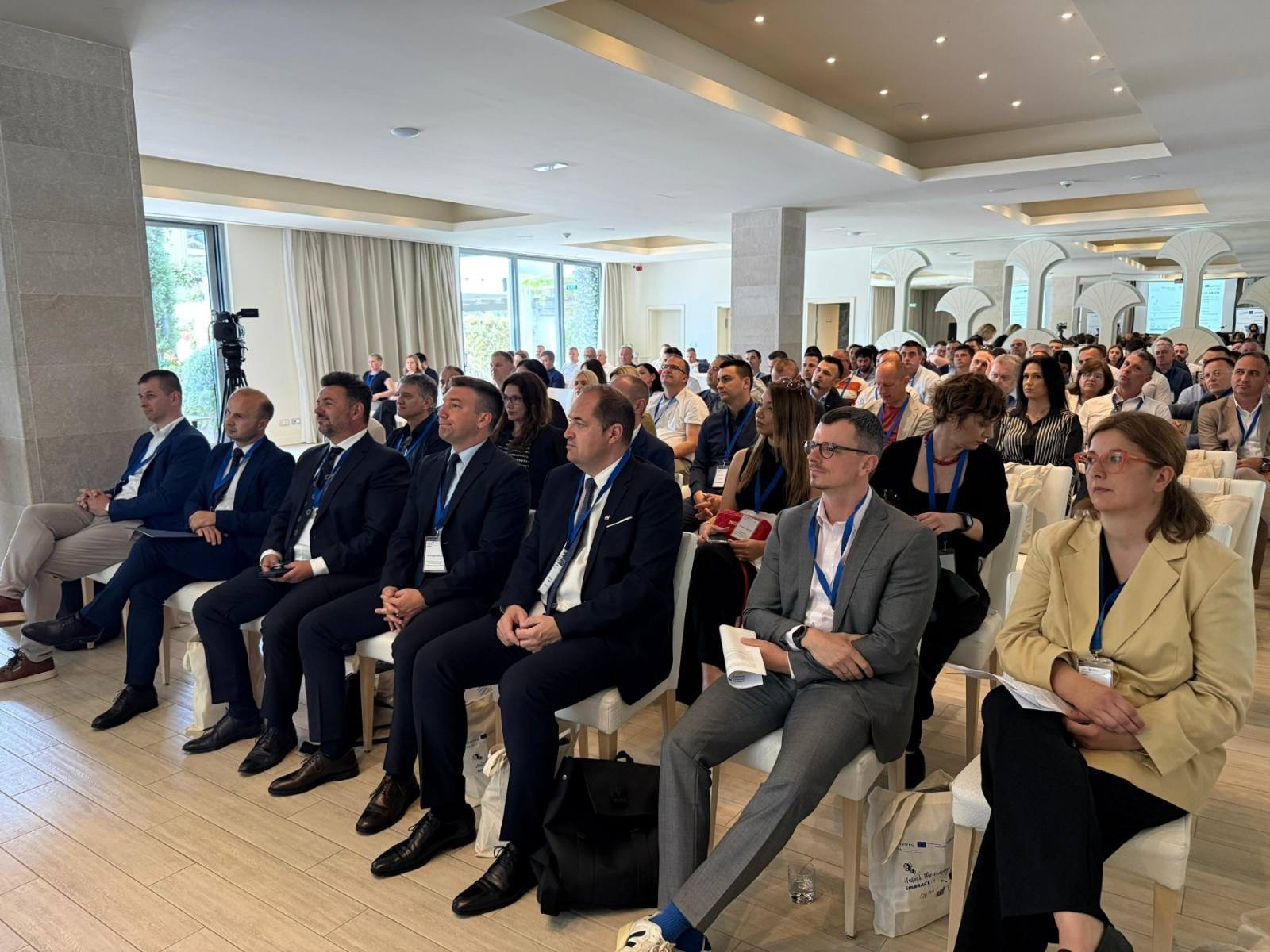 Potpisani ugovori za finansijsku podršku malom i mikro poduzetništvu u prekograničnom područjuHrvatske,  Bosne i Hercegovine i Crne Gore
