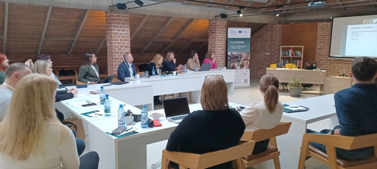 FLEXITRAIN - Fleksibilne obuke za kompenzaciju nepovoljnog položaja učenika koji su rano napustili školovanje u strukovnom obrazovanju