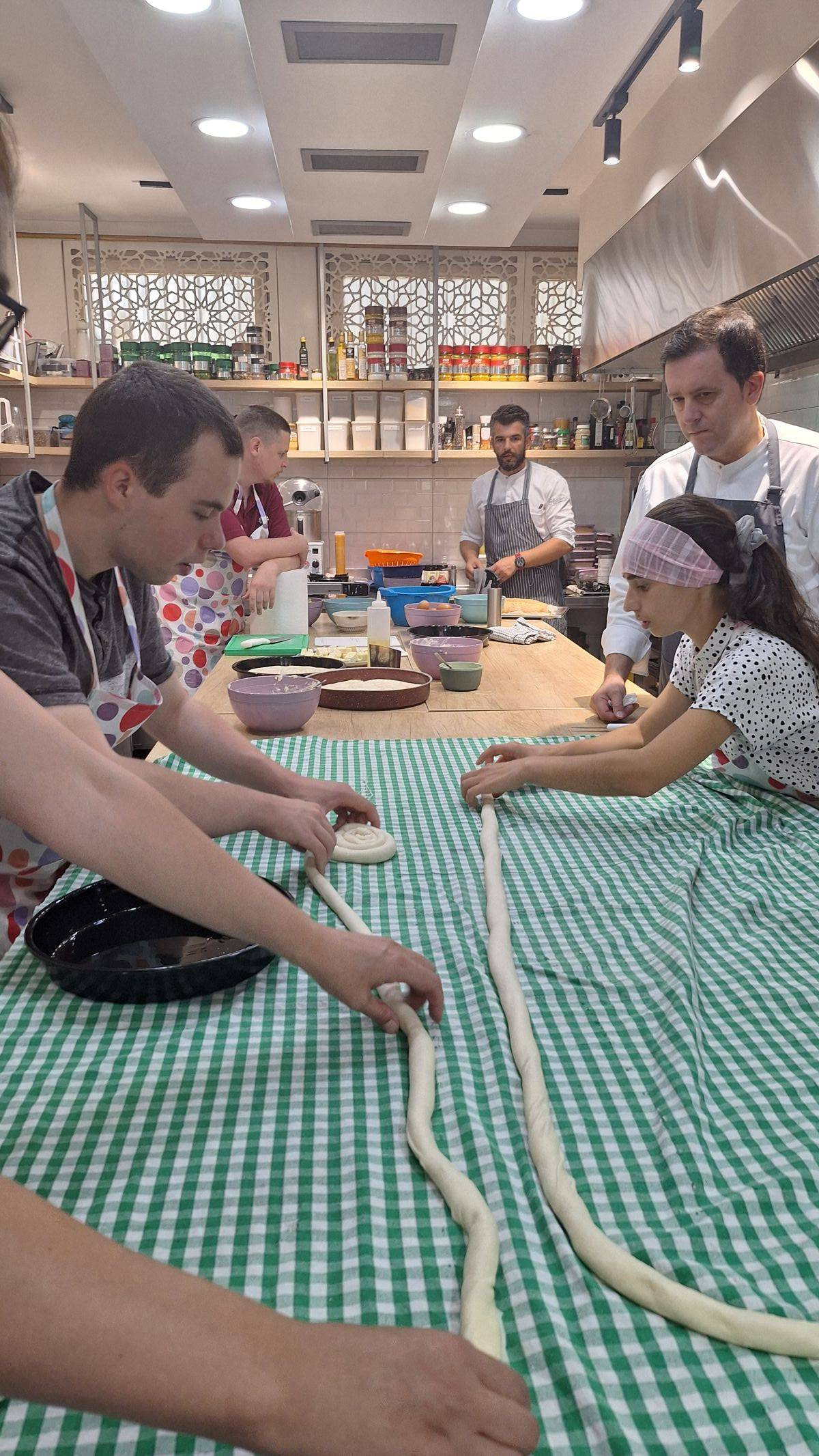 SReST - Društveno odgovorni "slow-food" turizam u dunavskoj regiji
