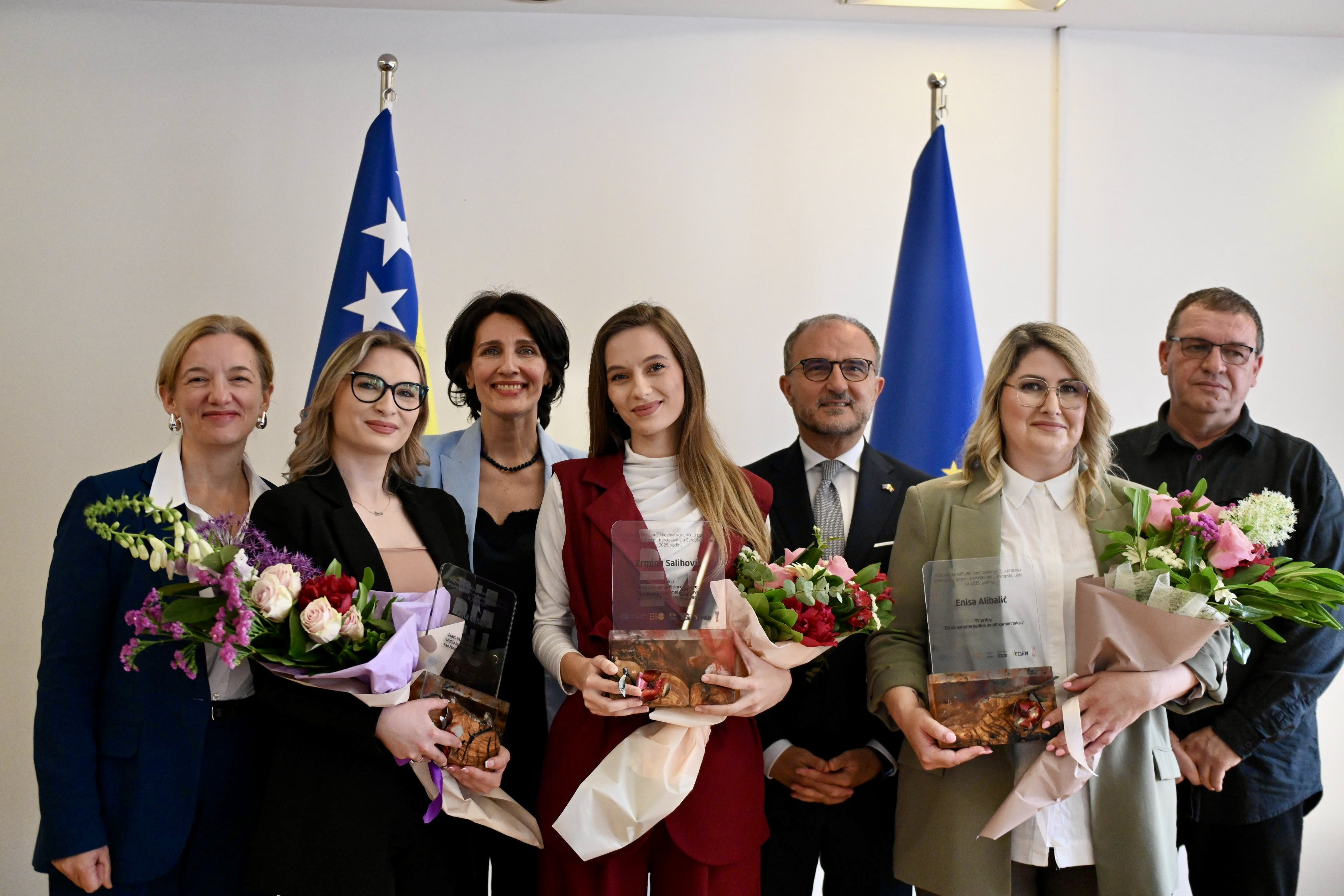 Dodijeljene novinarske nagrade za najbolje priče o procesu pristupanja BiH u EU  za 2025. godinu